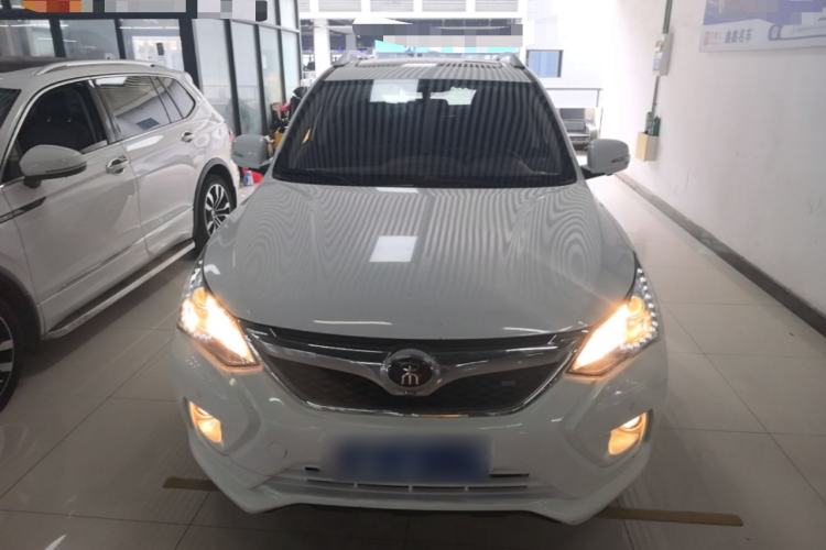 Used BYD Song 2017 Gaishi Upgrade Edition 1.5TID Automatic Luxury Model Front