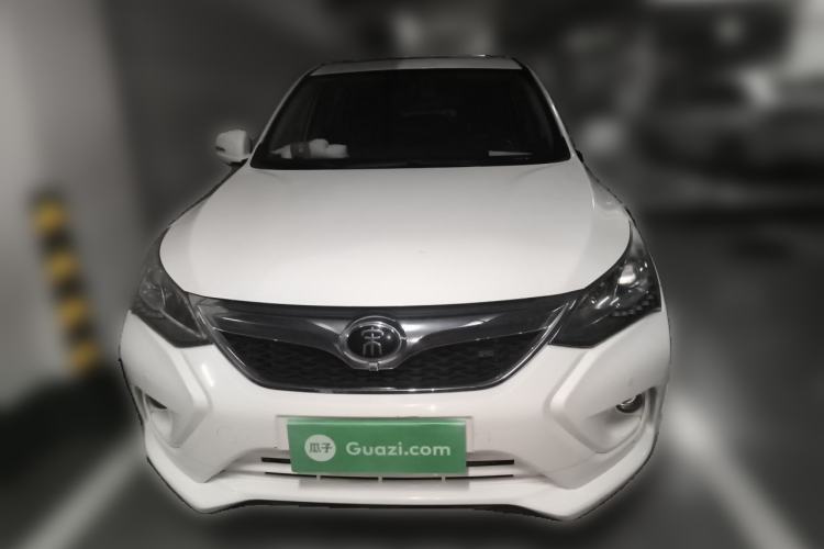 Used BYD Song 2017 Gaishi Upgrade Edition 1.5TI Manual Elite Model Front