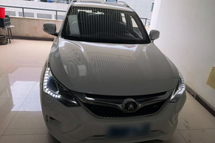 Used BYD Song 2017 Gaishi Upgrade Edition 1.5TID Automatic Luxury Model Front