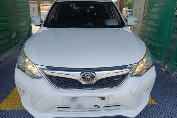 Used BYD Song 2017 Gaishe Upgrade Edition 1.5TID Automatic Elite Model Front