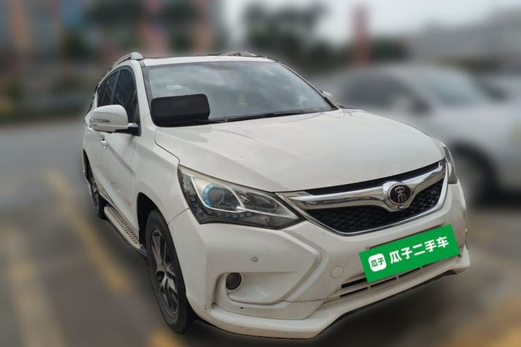 Used BYD Song 2017 Gaishi Upgrade Edition 1.5TI Manual Elite Model Front Right 45 Deg