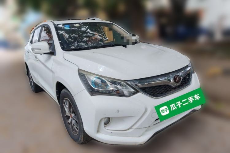 Used BYD Song 2017 Gaishe Upgrade Edition 1.5TID Automatic Elite Model Front Right 45 Deg