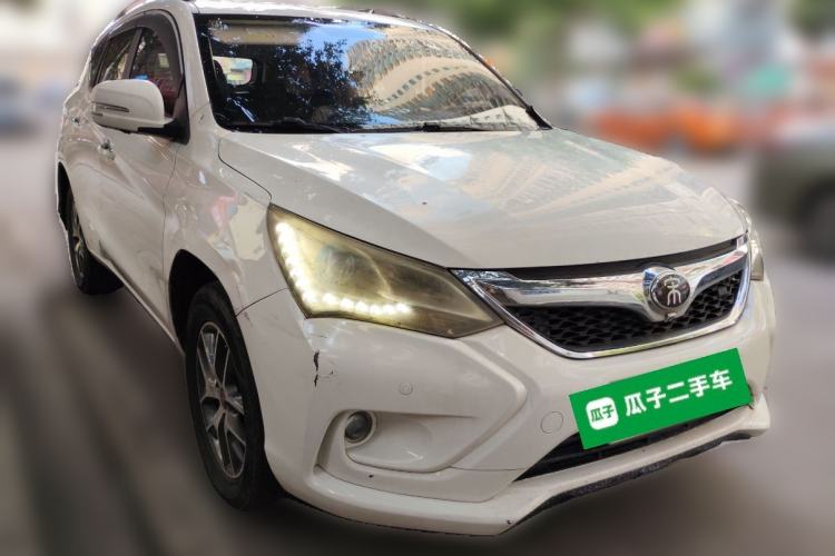 Used BYD Song 2017 Gaishe Upgrade Edition 1.5TID Automatic Elite Model Front Right 45 Deg