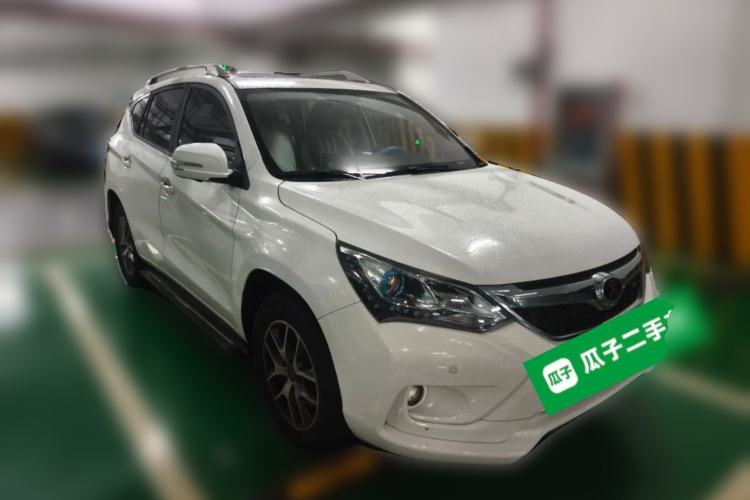 Used BYD Song 2017 Gaishe Upgrade Edition 1.5TID Automatic Elite Model Front Right 45 Deg