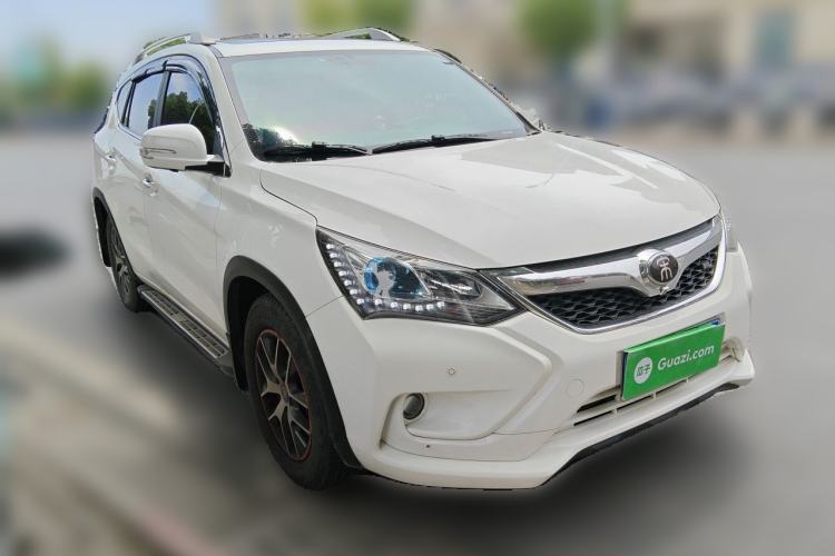 Used BYD Song 2017 Gaishe Upgrade Edition 1.5TID Automatic Elite Model Front Right 45 Deg