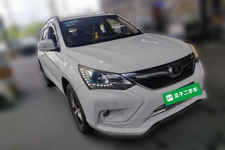 Used BYD Song 2017 Gaishe Upgrade Edition 1.5TID Automatic Elite Model Front Right 45 Deg