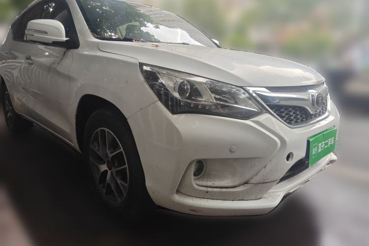 Used BYD Song 2017 Gaishe Upgrade Edition 1.5TID Automatic Elite Model Front Right 45 Deg