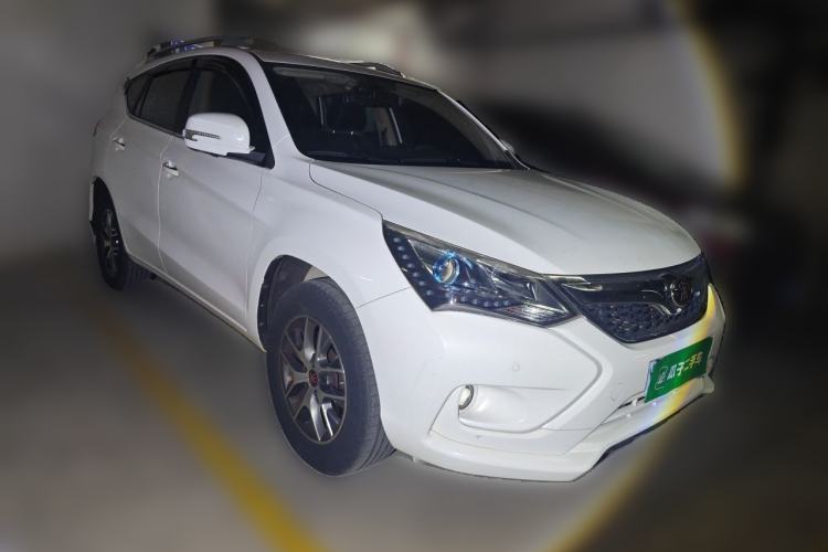 Used BYD Song 2017 Gaishi Upgrade Edition 1.5TID Automatic Luxury Model Front Right 45 Deg