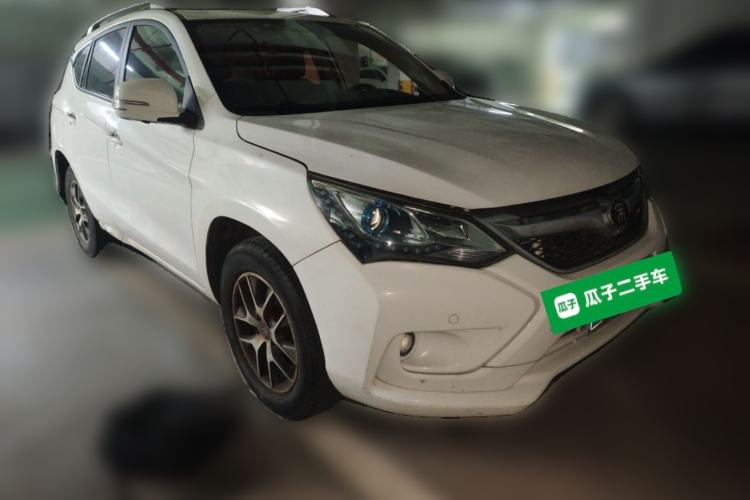 Used BYD Song 2017 Gaishe Upgrade Edition 1.5TID Automatic Elite Model Front Right 45 Deg