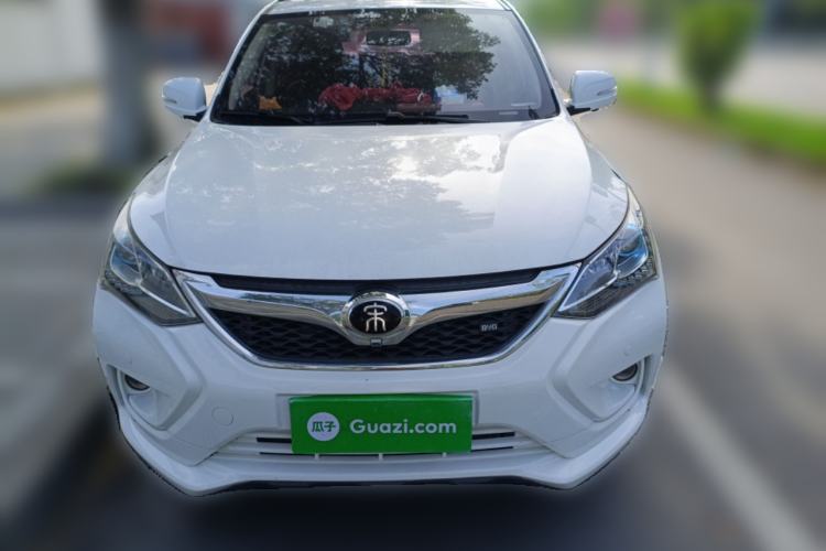 Used BYD Song 2017 Gaishi Upgrade Edition 1.5TI Manual Elite Model Front