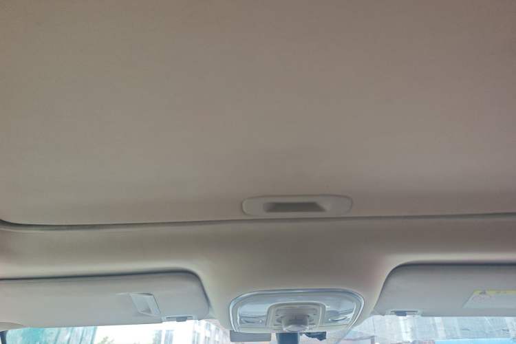Used BYD Song 2017 Gaishi Upgrade Edition 1.5TI Manual Elite Model Headliner