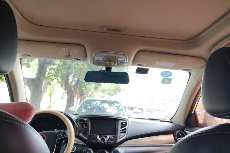 Used BYD Song 2017 Gaishe Upgrade Edition 1.5TID Automatic Elite Model Headliner