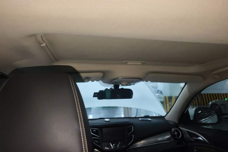 Used BYD Song 2017 Gaishe Upgrade Edition 1.5TID Automatic Elite Model Headliner