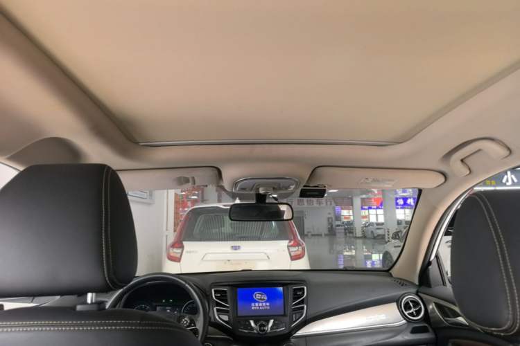 Used BYD Song 2017 Gaishi Upgrade Edition 1.5TID Automatic Luxury Model Headliner