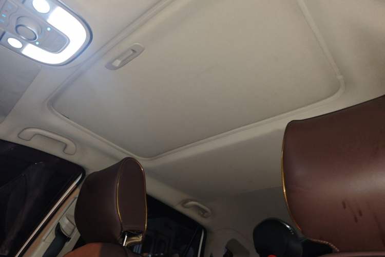 Used BYD Song 2017 Gaishe Upgrade Edition 1.5TID Automatic Elite Model Headliner