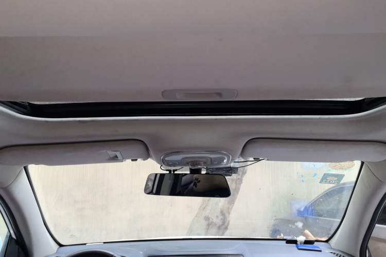 Used BYD Song 2017 Gaishi Upgrade Edition 1.5TI Manual Elite Model Headliner