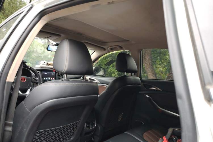 Used BYD Song 2017 Gaishe Upgrade Edition 1.5TID Automatic Elite Model Headliner