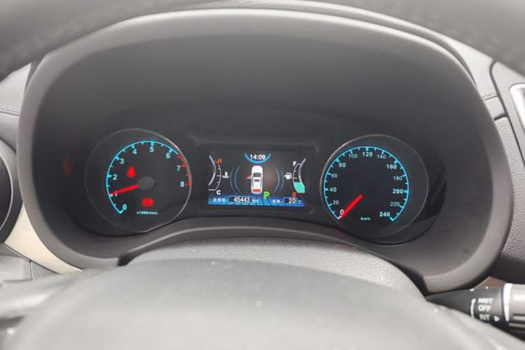 Used BYD Song 2017 Gaishe Upgrade Edition 1.5TID Automatic Elite Model Instrument Cluster
