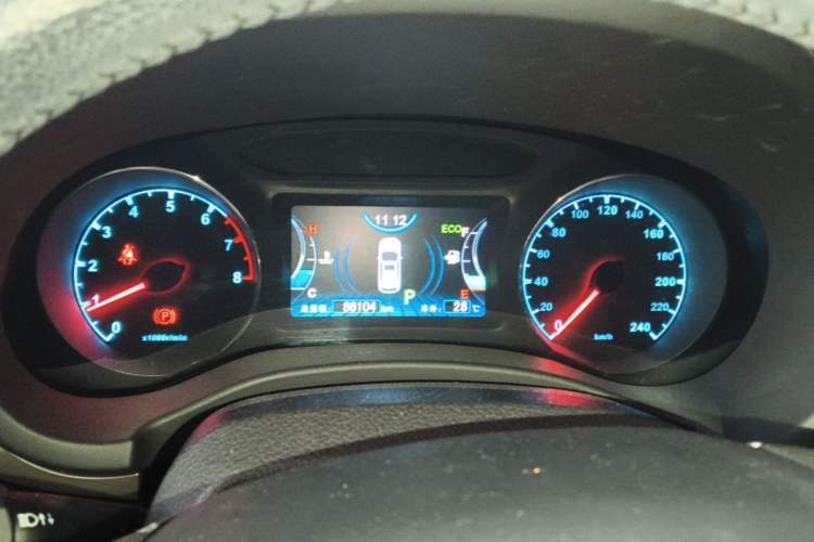 Used BYD Song 2017 Gaishe Upgrade Edition 1.5TID Automatic Elite Model Instrument Cluster
