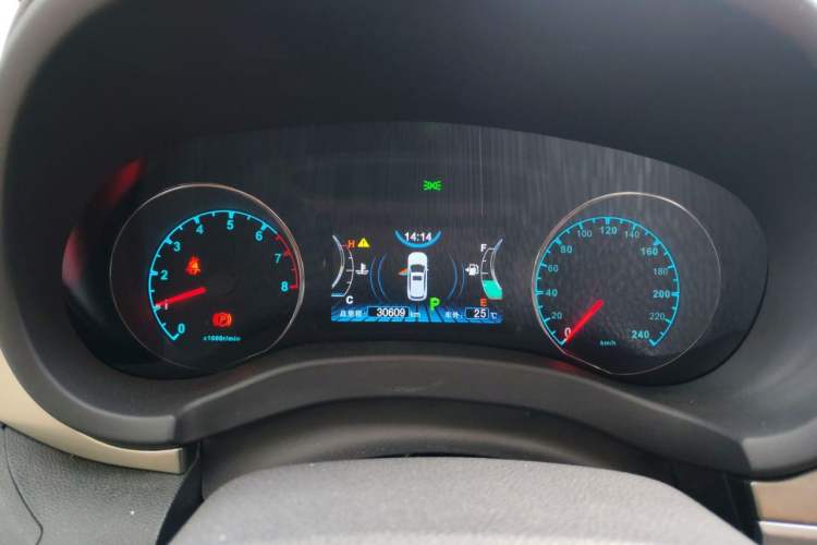 Used BYD Song 2017 Gaishe Upgrade Edition 1.5TID Automatic Elite Model Instrument Cluster