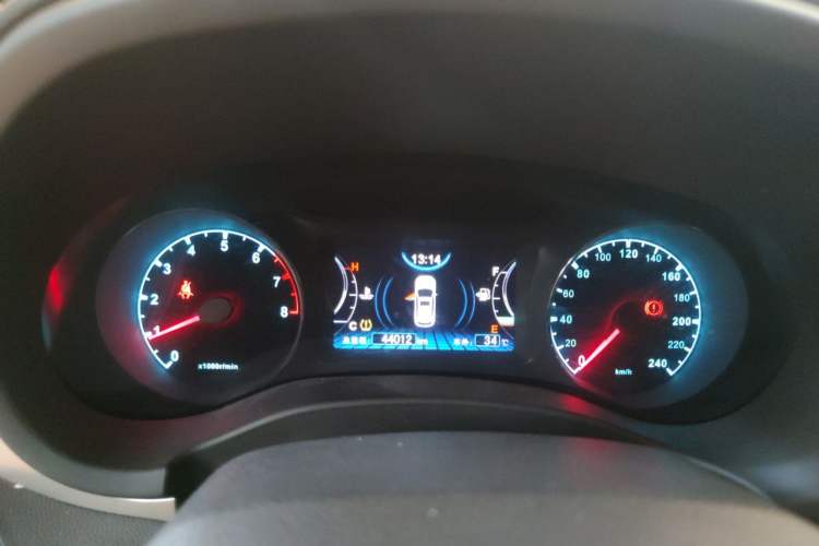 Used BYD Song 2017 Gaishi Upgrade Edition 1.5TI Manual Elite Model Instrument Cluster