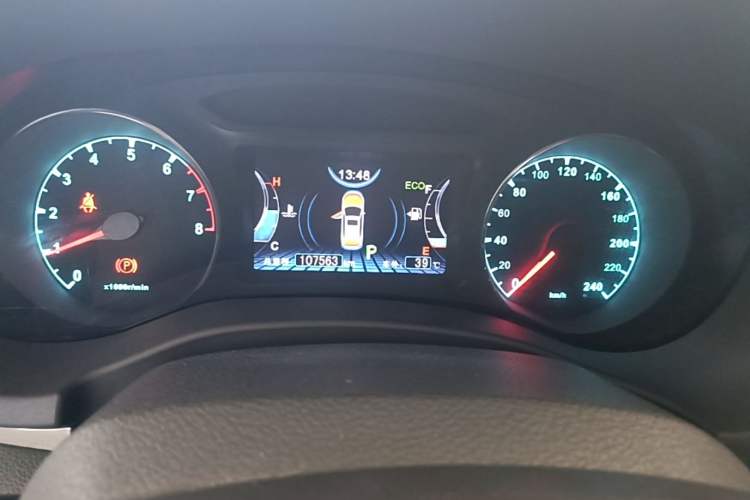 Used BYD Song 2017 Gaishe Upgrade Edition 1.5TID Automatic Elite Model Instrument Cluster