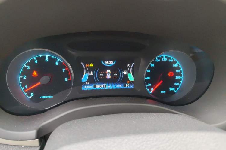 Used BYD Song 2017 Gaishi Upgrade Edition 1.5TI Manual Elite Model Instrument Cluster