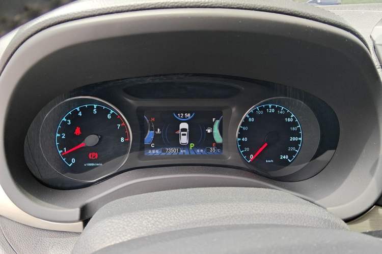Used BYD Song 2017 Gaishe Upgrade Edition 1.5TID Automatic Elite Model Instrument Cluster