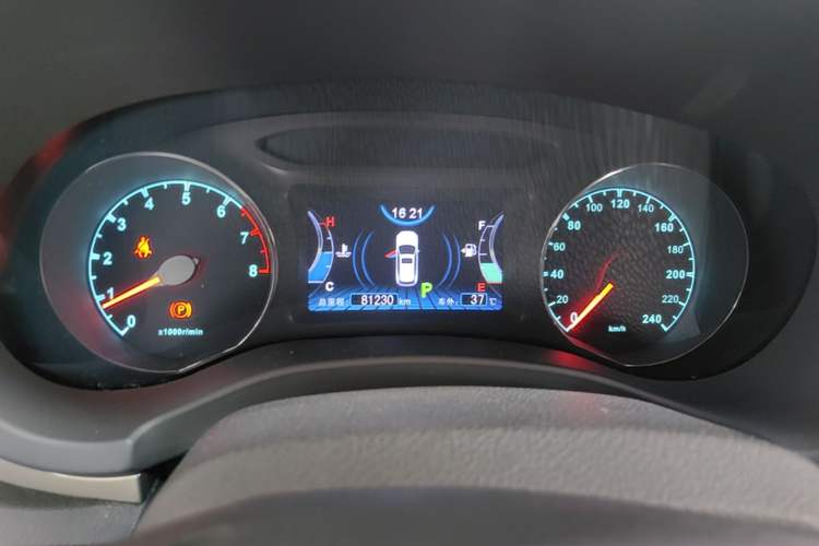 Used BYD Song 2017 Gaishe Upgrade Edition 1.5TID Automatic Elite Model Instrument Cluster