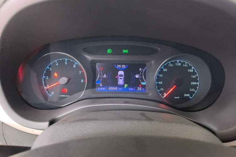 Used BYD Song 2017 Gaishi Upgrade Edition 1.5TID Automatic Luxury Model Instrument Cluster