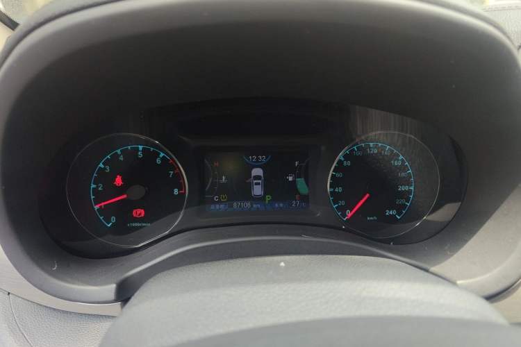 Used BYD Song 2017 Gaishe Upgrade Edition 1.5TID Automatic Elite Model Instrument Cluster