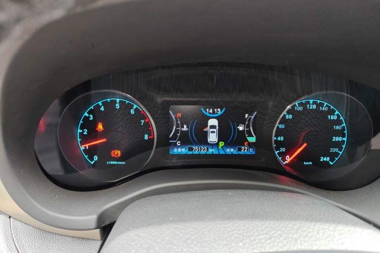 Used BYD Song 2017 Gaishe Upgrade Edition 1.5TID Automatic Elite Model Instrument Cluster