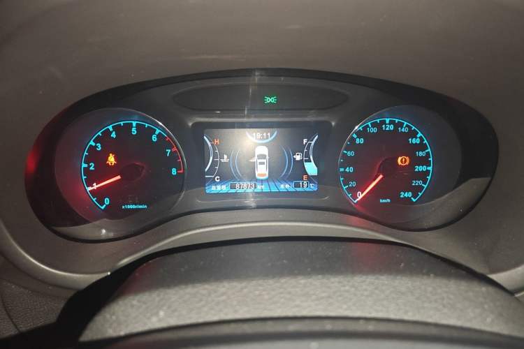 Used BYD Song 2017 Gaishi Upgrade Edition 1.5TI Manual Elite Model Instrument Cluster