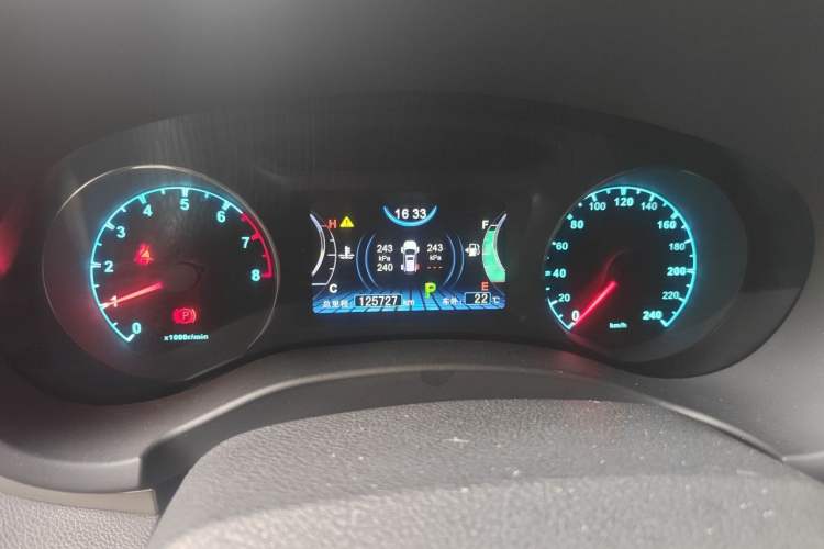 Used BYD Song 2017 Gaishe Upgrade Edition 1.5TID Automatic Elite Model Instrument Cluster