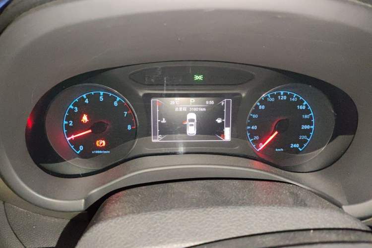 Used BYD Song 2017 Gaishi Upgrade Edition 1.5TID Automatic Luxury Model Instrument Cluster