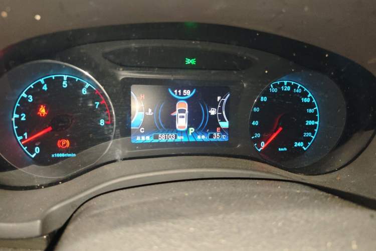 Used BYD Song 2017 Gaishe Upgrade Edition 1.5TID Automatic Elite Model Instrument Cluster
