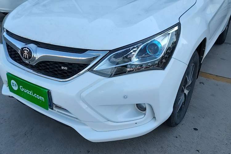 Used BYD Song 2017 Gaishi Upgrade Edition 1.5TI Manual Elite Model Left Front Headlight