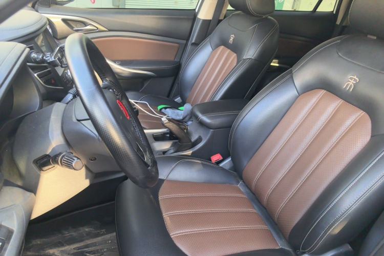 Used BYD Song 2017 Gaishi Upgrade Edition 1.5TI Manual Elite Model Left Front Seat