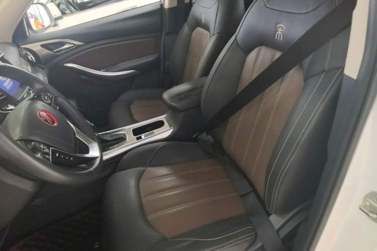 Used BYD Song 2017 Gaishi Upgrade Edition 1.5TID Automatic Luxury Model Left Front Seat
