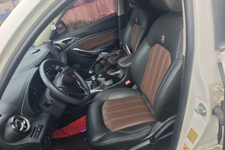 Used BYD Song 2017 Gaishi Upgrade Edition 1.5TI Manual Elite Model Left Front Seat