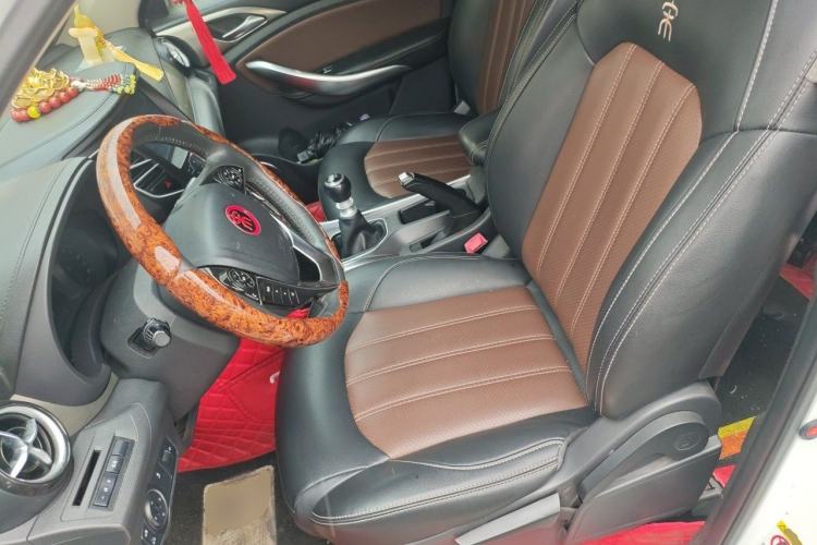Used BYD Song 2017 Gaishi Upgrade Edition 1.5TI Manual Elite Model Left Front Seat