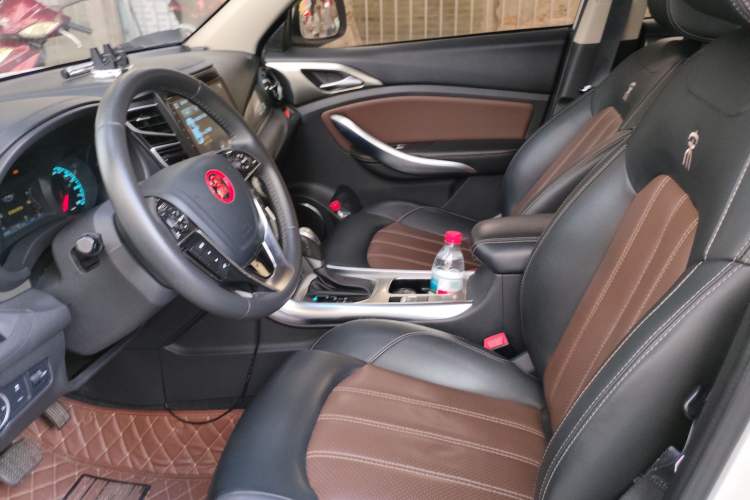 Used BYD Song 2017 Gaishe Upgrade Edition 1.5TID Automatic Elite Model Left Front Seat