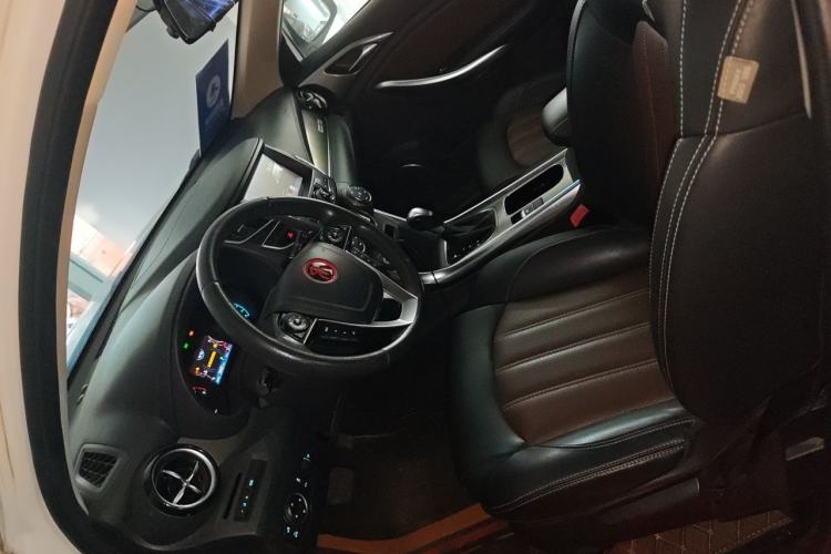 Used BYD Song 2017 Gaishe Upgrade Edition 1.5TID Automatic Elite Model Left Front Seat