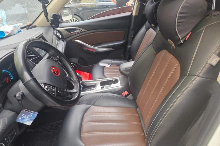 Used BYD Song 2017 Gaishe Upgrade Edition 1.5TID Automatic Elite Model Left Front Seat