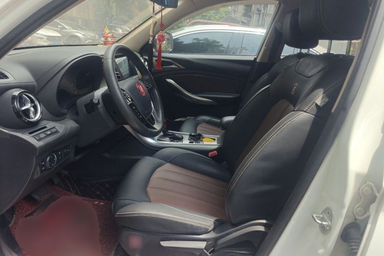 Used BYD Song 2017 Gaishe Upgrade Edition 1.5TID Automatic Elite Model Left Front Seat