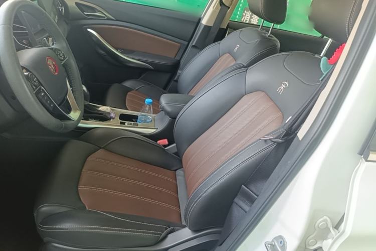 Used BYD Song 2017 Gaishe Upgrade Edition 1.5TID Automatic Elite Model Left Front Seat
