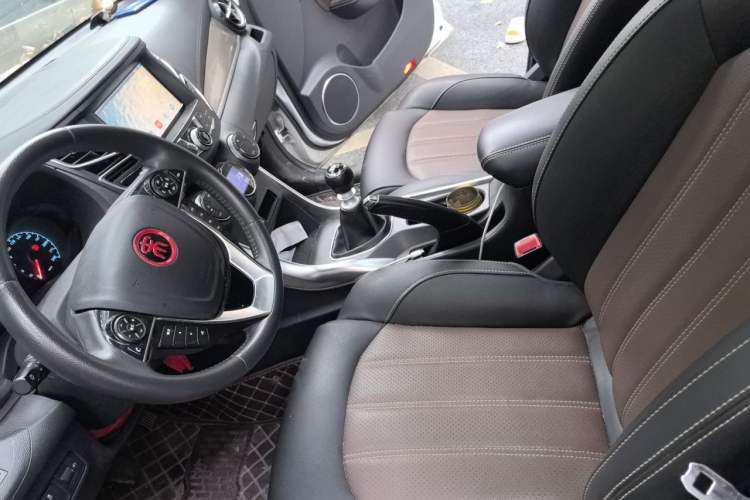 Used BYD Song 2017 Gaishi Upgrade Edition 1.5TI Manual Elite Model Left Front Seat