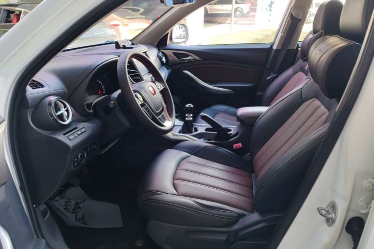 Used BYD Song 2017 Gaishi Upgrade Edition 1.5TI Manual Elite Model Left Front Seat