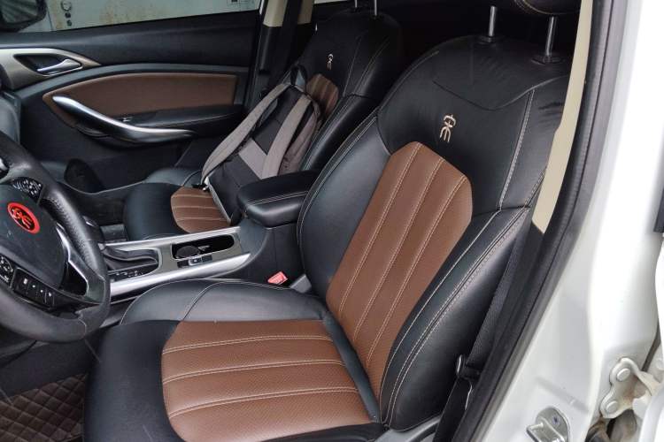 Used BYD Song 2017 Gaishe Upgrade Edition 1.5TID Automatic Elite Model Left Front Seat
