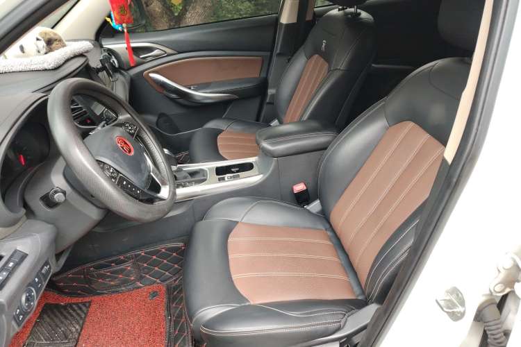 Used BYD Song 2017 Gaishe Upgrade Edition 1.5TID Automatic Elite Model Left Front Seat